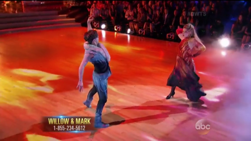 DWTS2015-03-30-21h14m12s137.png