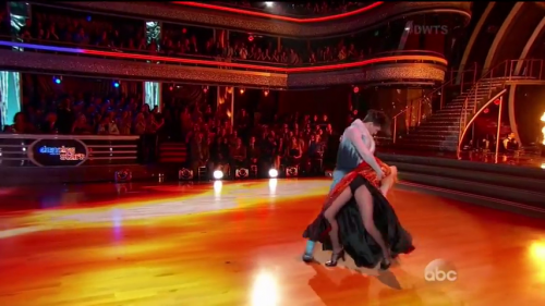 DWTS2015-03-30-21h14m32s80.png