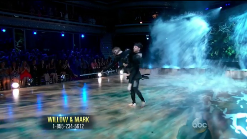 DWTS2015-04-07-19h49m06s17.png