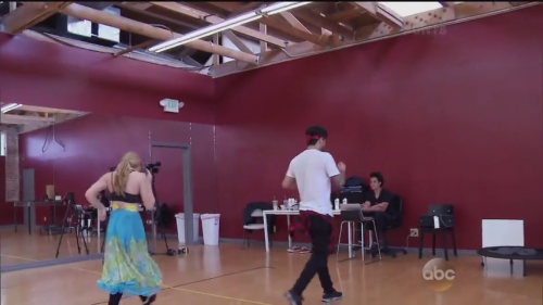 DWTS2015-04-13-20h26m05s196.png