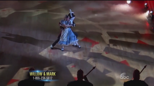 DWTS2015-04-13-20h29m38s20.png