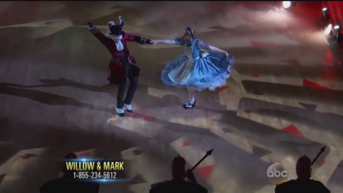 DWTS2015-04-13-20h29m40s38.png