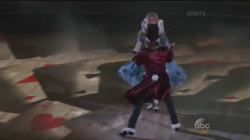 DWTS2015-04-13-20h30m56s32.png