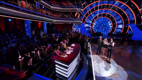 DWTS2015-04-20-19h51m19s75.png
