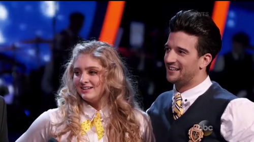 DWTS2015-04-20-19h51m30s175.png