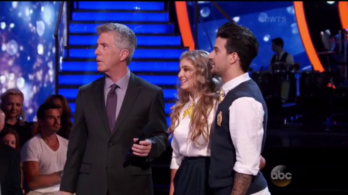 DWTS2015-04-20-19h52m57s28.png