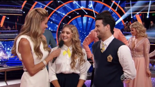 DWTS2015-04-20-19h54m30s192.png