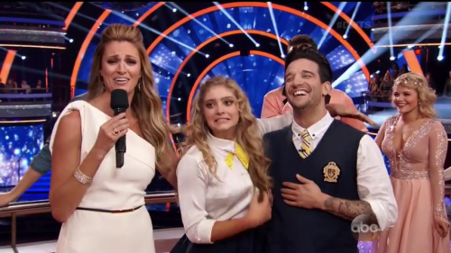 DWTS2015-04-20-19h54m37s4.png