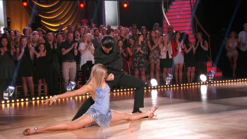 DWTS2015-04-28-23h21m03s208.png